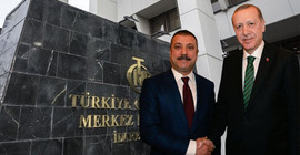 AA anketi: Faizin bu ay sabit tutulması bekleniyor | Bloomberg anketi: Yine faiz indirimi gelebilir