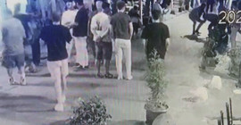 Taksim'de tartıştığı kişiyi onlarca insanın içinde bıçaklayarak öldürdü