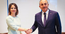 Çavuşoğlu, Almanya Dışişleri Bakanı Baerbock ile görüştü