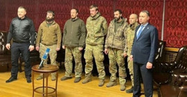 Zelenskiy: Erdoğan'la anlaşmamız kapsamında 5 Azov komutanı Türkiye'de kalacak