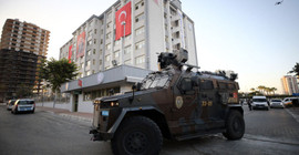 Mersin’de belediye çalışanları gözaltına alındı