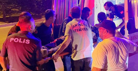Alanya'da asansör boşluğuna düşen 2 işçi yaralandı