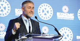 Nebati'den 'epistemolojik kopuş' yorumu: İş adamıyla iş adamı gibi, çiftçiyle çiftçi gibi konuşuruz