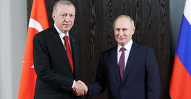 Erdoğan, Putin ile askıya alınan tahıl sevkiyatını görüştü