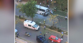 Polis servis aracına bombalı saldırı