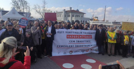 Alevi dernekleri eşit yurttaşlık talebiyle eylem yaptı