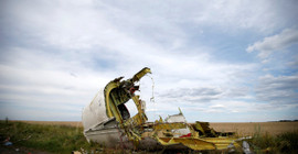 Düşürülen Malezya uçağı: Hollanda mahkemesi 298 kişinin ölümünden üç kişiyi suçlu buldu