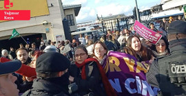 Kadıköy’deki 25 Kasım eylemleri de yasaklandı: 70'i aşkın kadın gözaltında