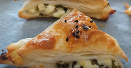 Börek pişirirken bu sırrı bilmeniz gerekiyor; Asla yufka dağılmıyor ve börek iyi pişiyor
