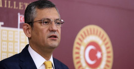 Belediye başkanı vekillere ayakkabı hediye etti, CHP grup yönetimi reddetti