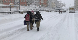 Yozgat'ta kar yağışı nedeniyle eğitime bir gün ara verildi