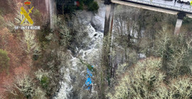 İspanya'da otobüs nehre yuvarlandı: En az üç ölü