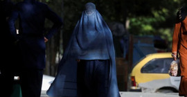 Afganistan'da kadınlara çalışma yasağı: Bazı STK'lar faaliyetlerini durdurdu