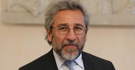 Gazeteci Can Dündar, ‘gri liste'ye eklendi