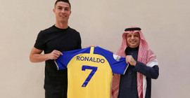 Ronaldo 2025'e kadar Suudi takımında oynayacak