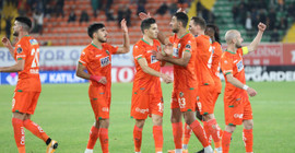 Alanyaspor Trabzonspor'u 5-0 yendi