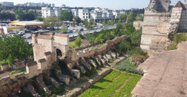 'Yedikule Bostanları restorasyonda tahrip edildi' iddiası