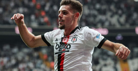 Beşiktaş, Montero'yu Hamburg'a kiraladı