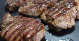 Kırmızı et pişirirken aklınızda bulunsun. Tavada yumuşacık et pişirmenin püf noktası