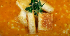 Mercimek çorbası yaparken tencereye bir tutam ekleyin çorba daha besleyici ve lezzetli oluyor