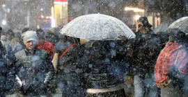 İstanbul Valisi saat 17.00'ı işaret etti: Zorunlu olmadıkça trafiğe çıkmayın