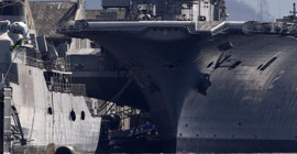 Türkiye'ye girmesi engellenen asbestli uçak gemisi okyanusta batırıldı