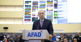 Erdoğan: Depremde 912 kişi öldü, 5 bin 385 kişi yaralandı