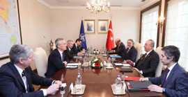 NATO Genel Sekreteri Stoltenberg, Çavuşoğlu ile görüştü