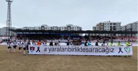 Amedspor ile Vanspor depremzedeler için dostluk maçı yaptı