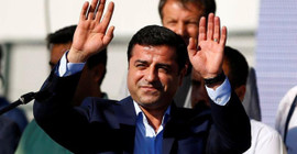 Demirtaş'tan Kürtçe paylaşım: Seni çok özledim Colemérg