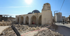 Adıyaman'da asırlık Ulu Cami depremde yıkıldı