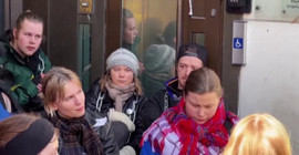 Greta Thunberg'in başını çektiği çevreciler Norveç'te 'hükümeti kapattı'