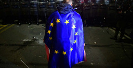 Gürcistan'da eylemciler hükümete geri adım attırdı: 'Yabancı ajan' yasası kayıtsız şartsız geri çekildi