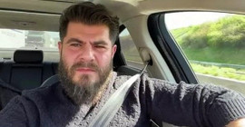 Depremzedelere hakaret eden Tuğrul Selmanoğlu’na AKP’de seçim görevi verildi