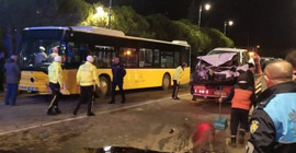 Silivri'de İETT otobüsü ile otomobil çarpıştı: Üç yaralı