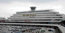 Almanya'da bir kişi yayaların üzerine aracını sürdü: İkisi polis birden fazla yaralı