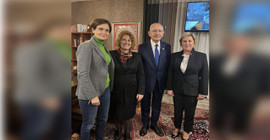 Diyanet'ten yeni 'seccade' açıklaması: Kutsal değil ama inanca saygısızlık