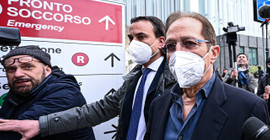 Silvio Berlusconi yoğun bakıma kaldırıldı