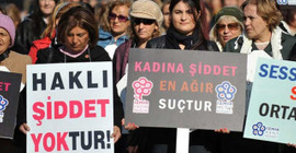 Alanya’da sokak ortasında darp edilen kadın, müdahaleyle kurtuldu
