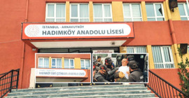 Uyuşturucu baronunun soyadı, yakalanınca okullardan kaldırıldı
