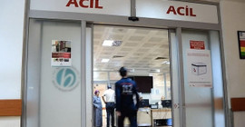 Van'da yolcu otobüsü devrildi: 16 yaralı