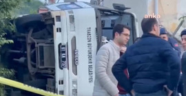 Trabzon'da belediye midibüsü kaza yaptı: Dört ölü