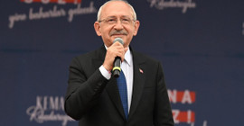 Kılıçdaroğlu'ndan Demet Akalın paylaşımı: 'Biz sanatçılarla kavga etmeyeceğiz'