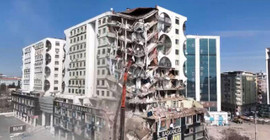 Depremde yıkılan Galeria'ya ilişkin ek rapor: Projeyi yapanlar yüzde 20 sorumlu