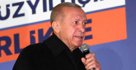 Yunanistan basınından seçim yorumu: Erdoğan yedi canlı çıktı