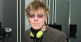 The Smiths grubunun bas gitaristi Andy Rourke vefat etti