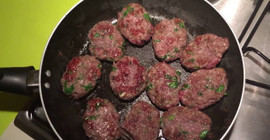 Köftesi güzel olmayanların yaptığı hata! Asla atlamamanız gereken tarif sırları