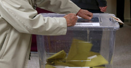 BBC Türkçe'den yurt dışı seçmen analizi: AKP'nin oyları yurt dışında da düştü, MHP'nin oyları arttı