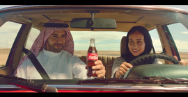 Coca-Cola’dan dikkat çekici reklam