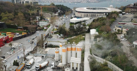 Maçka Parkı'nın yanında beton fabrikası: Oluşan toz katmanına tepki